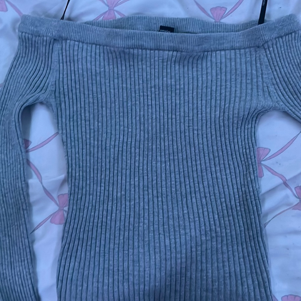 Off The Shoulder Knited Sweater